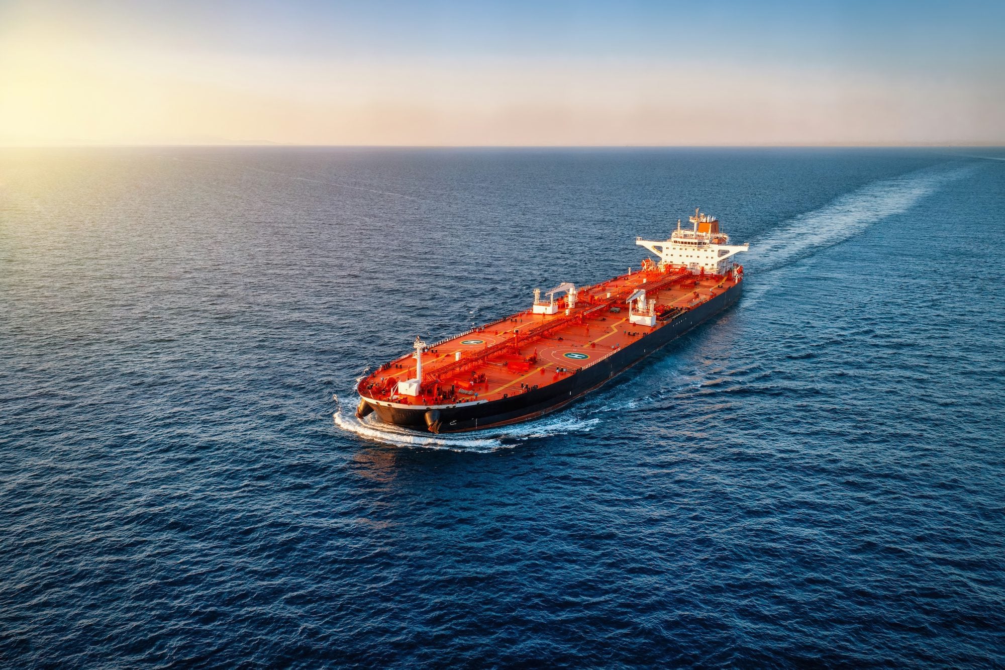 Crude oil tanker